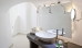 CHROMATA HOTEL 5* (Imerovigli, Santorini), Junior Suite vonios kambarys